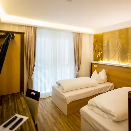 Kiwano Graz Hotel 4*